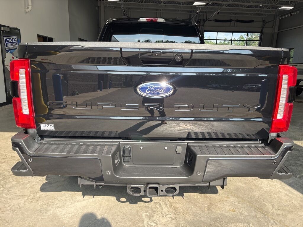 2023 Ford F-250 Super Duty 4x4 Crew Cab XLT Minocqua WI