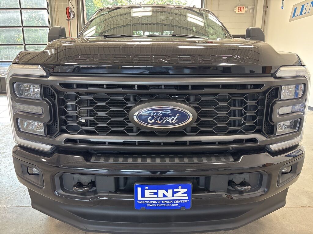2023 Ford F-250 Super Duty 4x4 Crew Cab XLT Minocqua WI