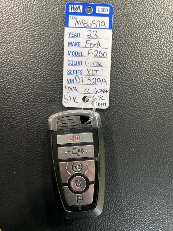 2023 Ford F-250 Super Duty 4x4 Crew Cab XLT Minocqua WI