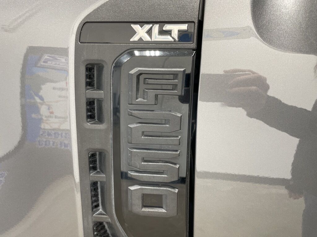 2023 Ford F-250 Super Duty 4x4 Crew Cab XLT Minocqua WI