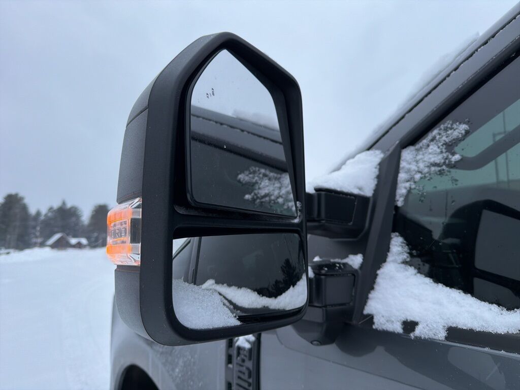 2023 Ford F-250 Super Duty 4x4 Crew Cab XLT Minocqua WI