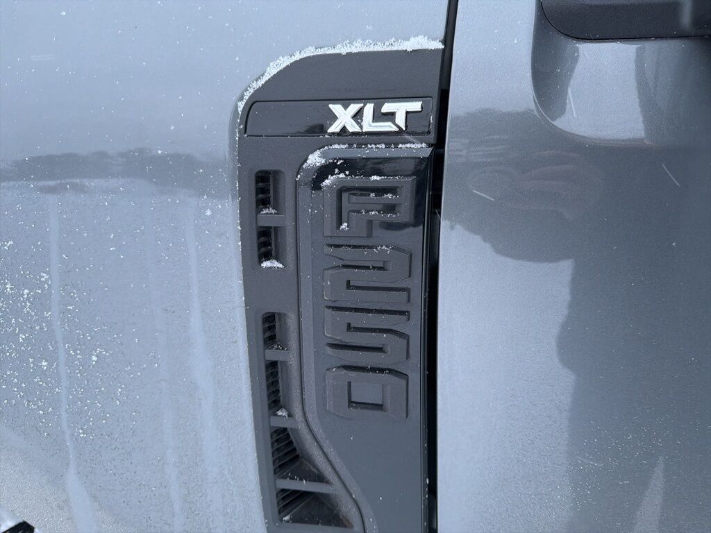 2023 Ford F-250 Super Duty 4x4 Crew Cab XLT Minocqua WI