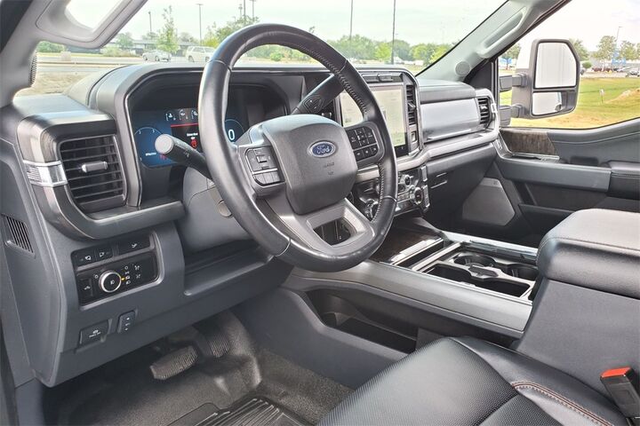 2023 Ford F-250SD Lariat  TX