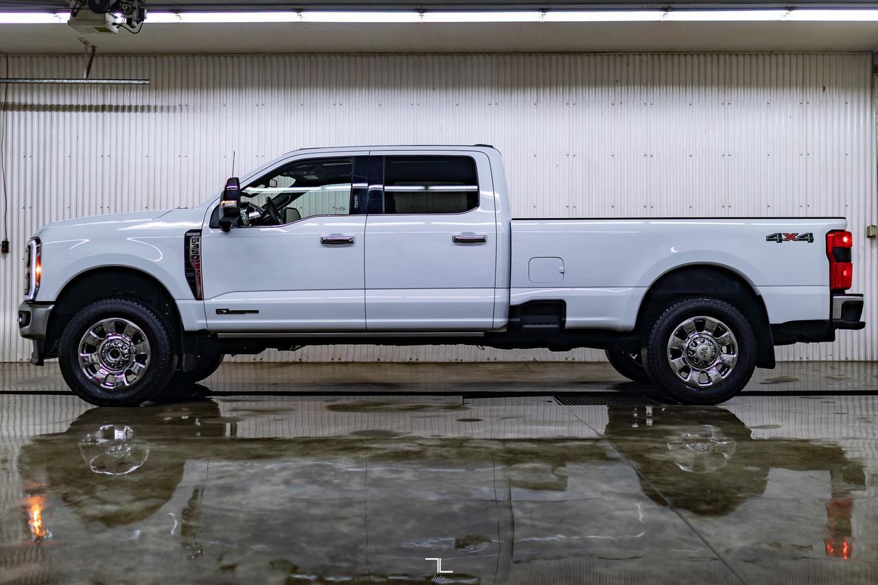 2023 Ford F-350 4x4 Crew Cab King Ranch Longbox Diesel Leather Roof Nav Red Deer AB
