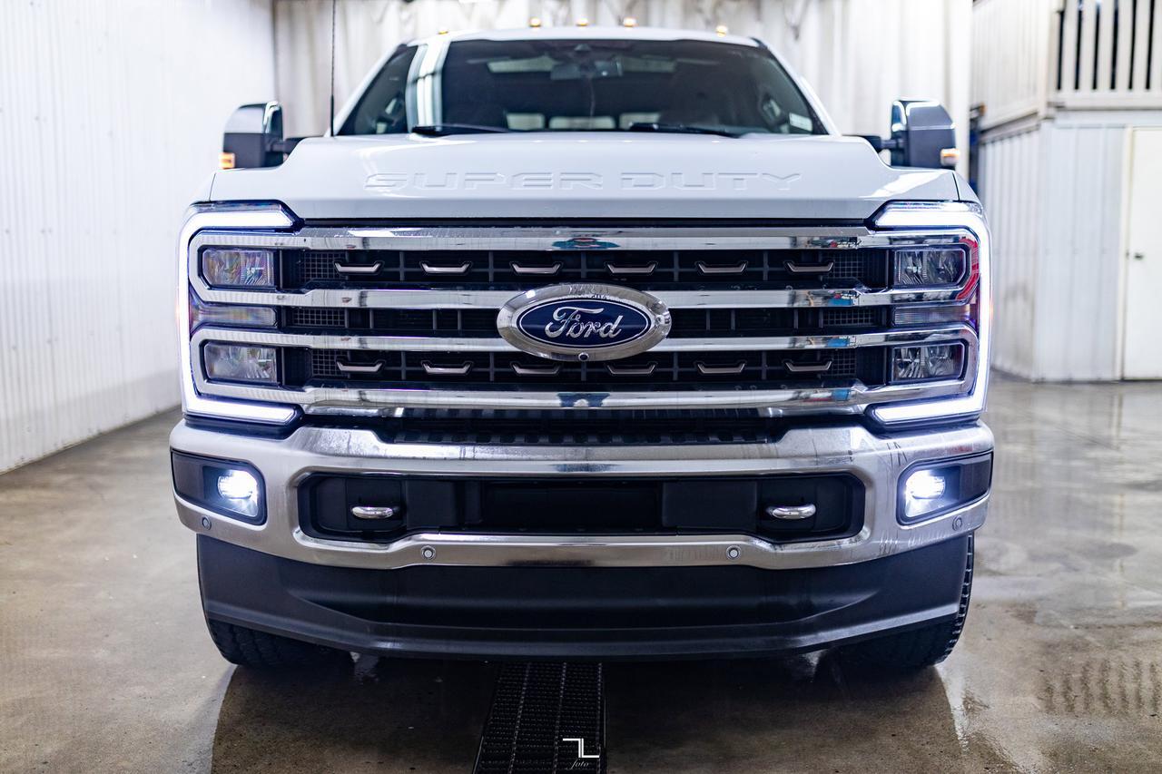 2023 Ford F-350 4x4 Crew Cab King Ranch Longbox Diesel Leather Roof Nav Red Deer AB