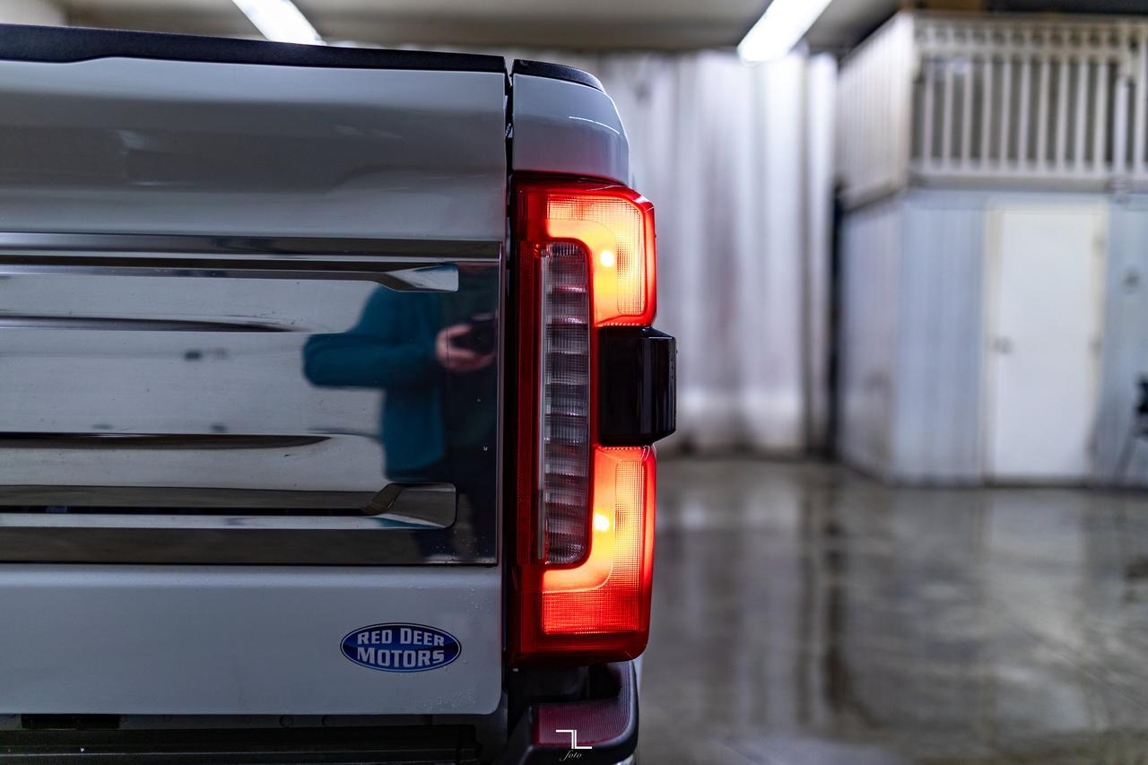 2023 Ford F-350 4x4 Crew Cab King Ranch Longbox Diesel Leather Roof Nav Red Deer AB