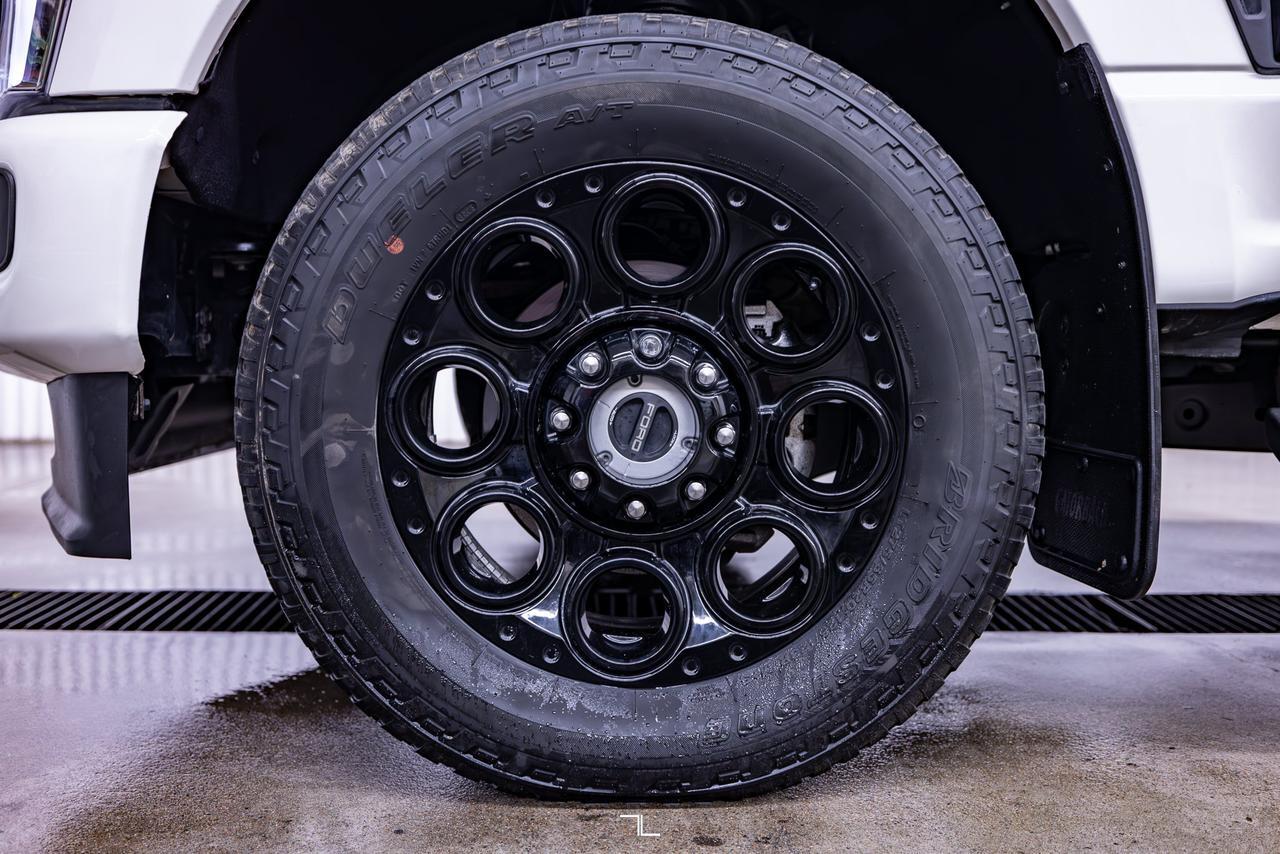 2023 Ford F-350 4x4 Crew Cab Lariat FX4 Ultimate Pkg Diesel Leather Roof Nav Red Deer AB
