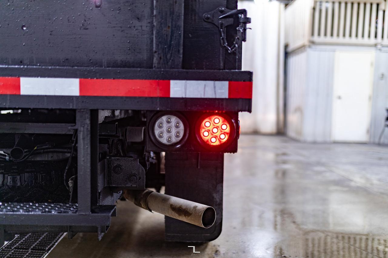 2023 Ford F-350 4x4 Crew Cab XL Deck BCam Red Deer AB