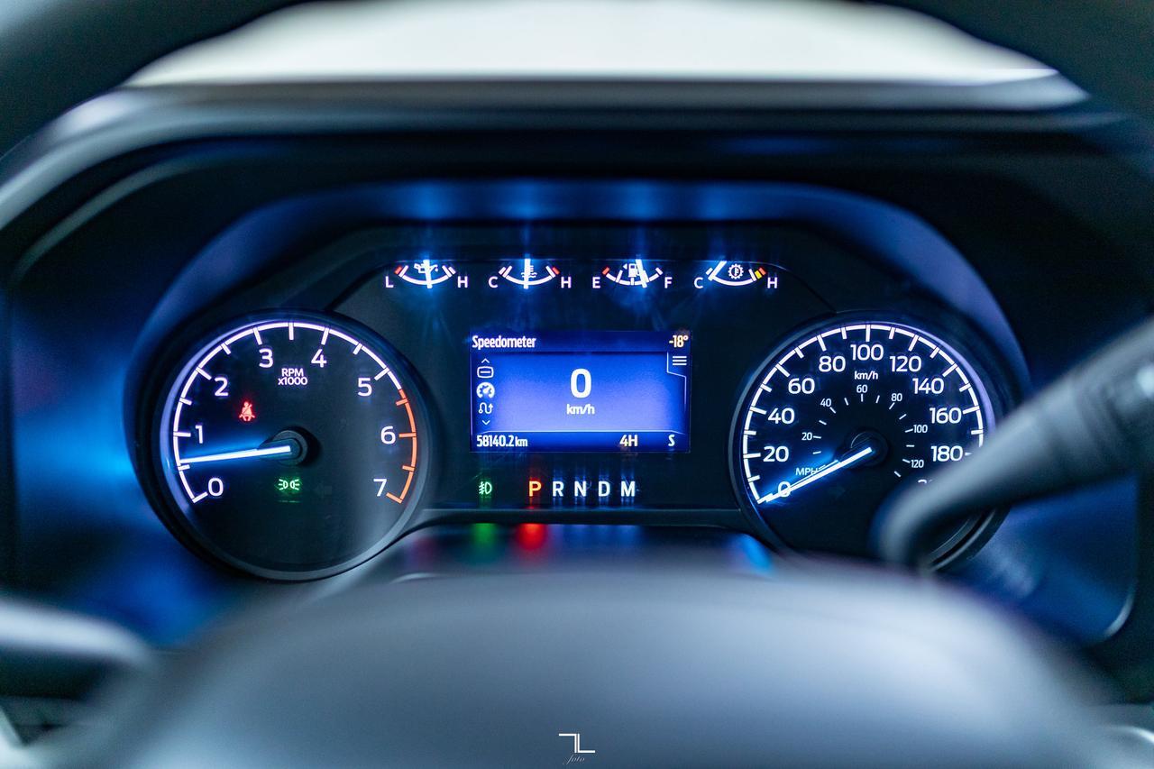 2023 Ford F-350 4x4 Crew Cab XL Deck BCam Red Deer AB