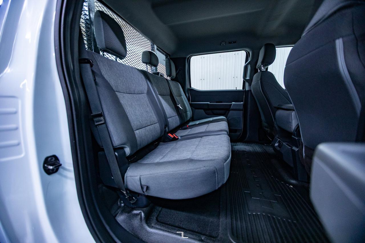 2023 Ford F-350 4x4 Crew Cab XL Deck BCam Red Deer AB