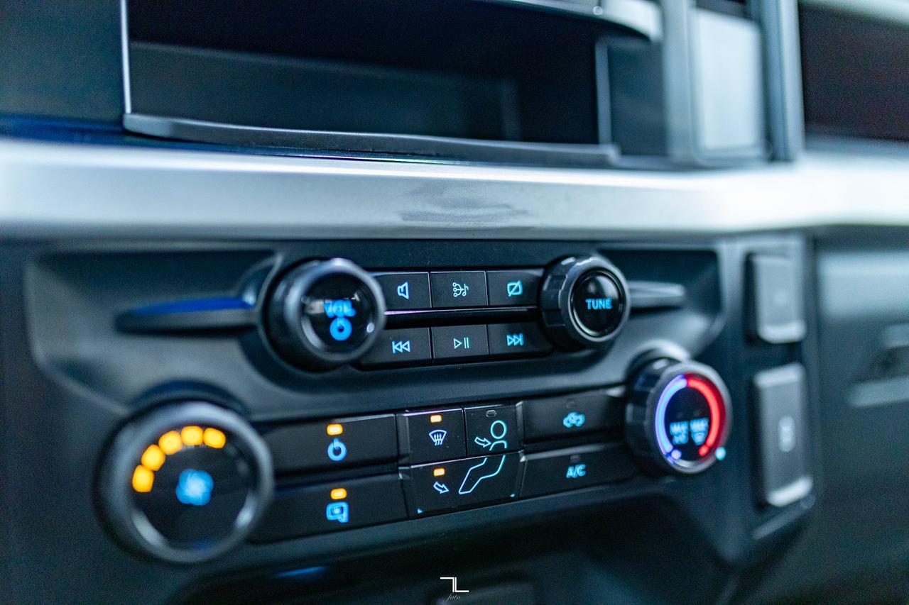 2023 Ford F-350 4x4 Crew Cab XL Deck BCam Red Deer AB
