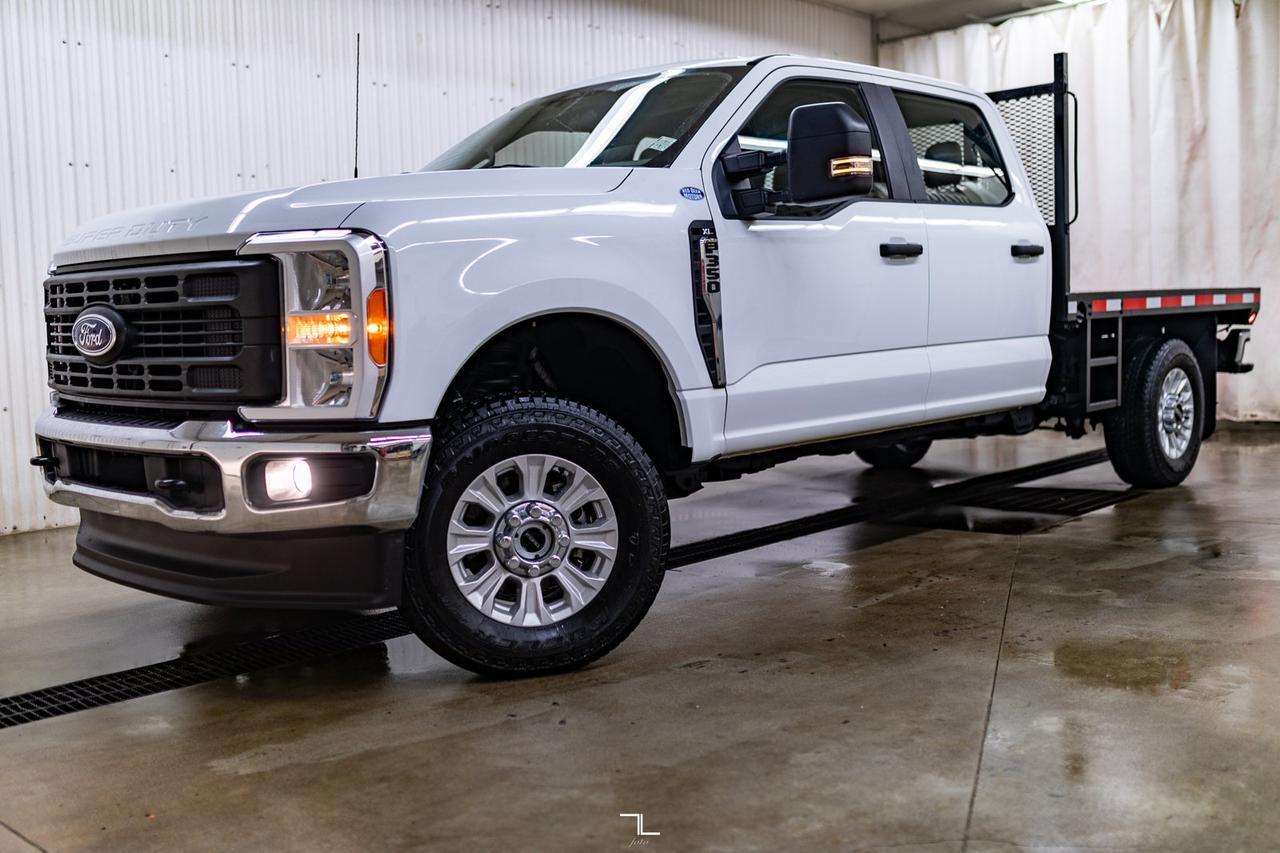 2023 Ford F-350 4x4 Crew Cab XL Deck BCam Red Deer AB