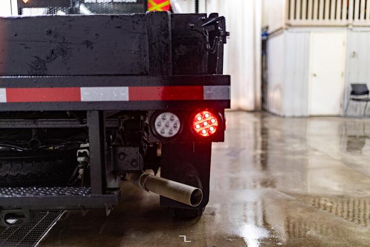 2023 Ford F-350 4x4 Crew Cab XL Deck Red Deer AB