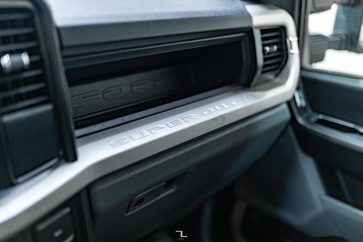 2023 Ford F-350 4x4 Crew Cab XL Deck Red Deer AB