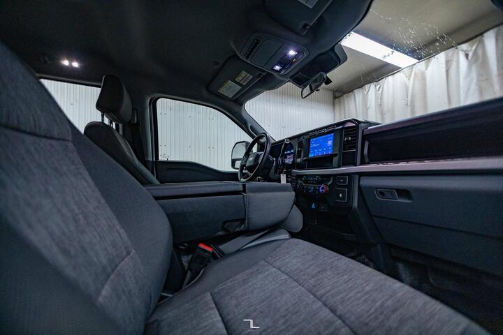 2023 Ford F-350 4x4 Crew Cab XL Deck Red Deer AB