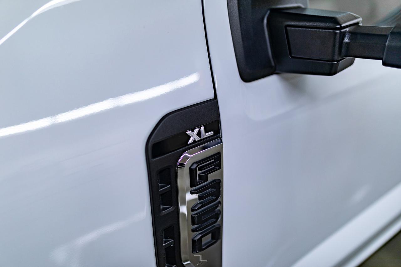 2023 Ford F-350 4x4 Crew Cab XL FX4 Longbox BCam Red Deer AB