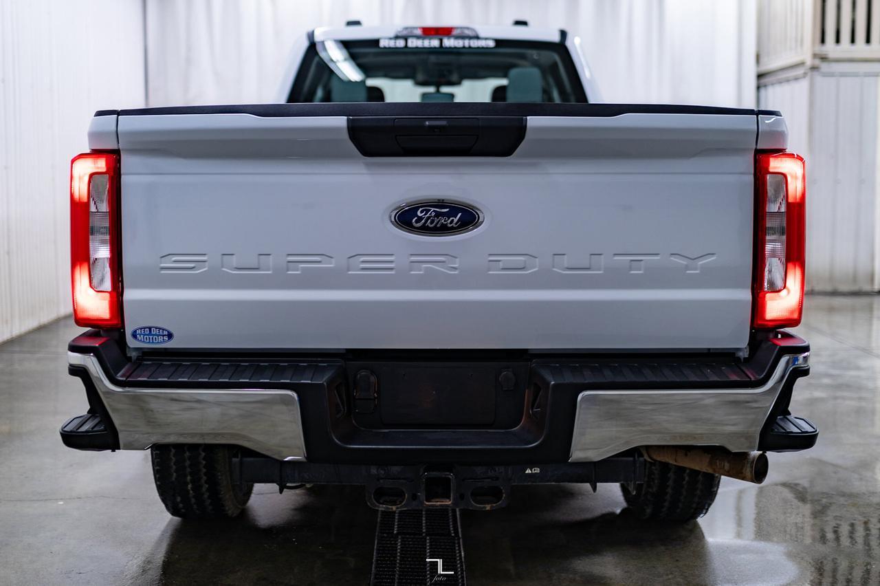 2023 Ford F-350 4x4 Crew Cab XL FX4 Longbox BCam Red Deer AB