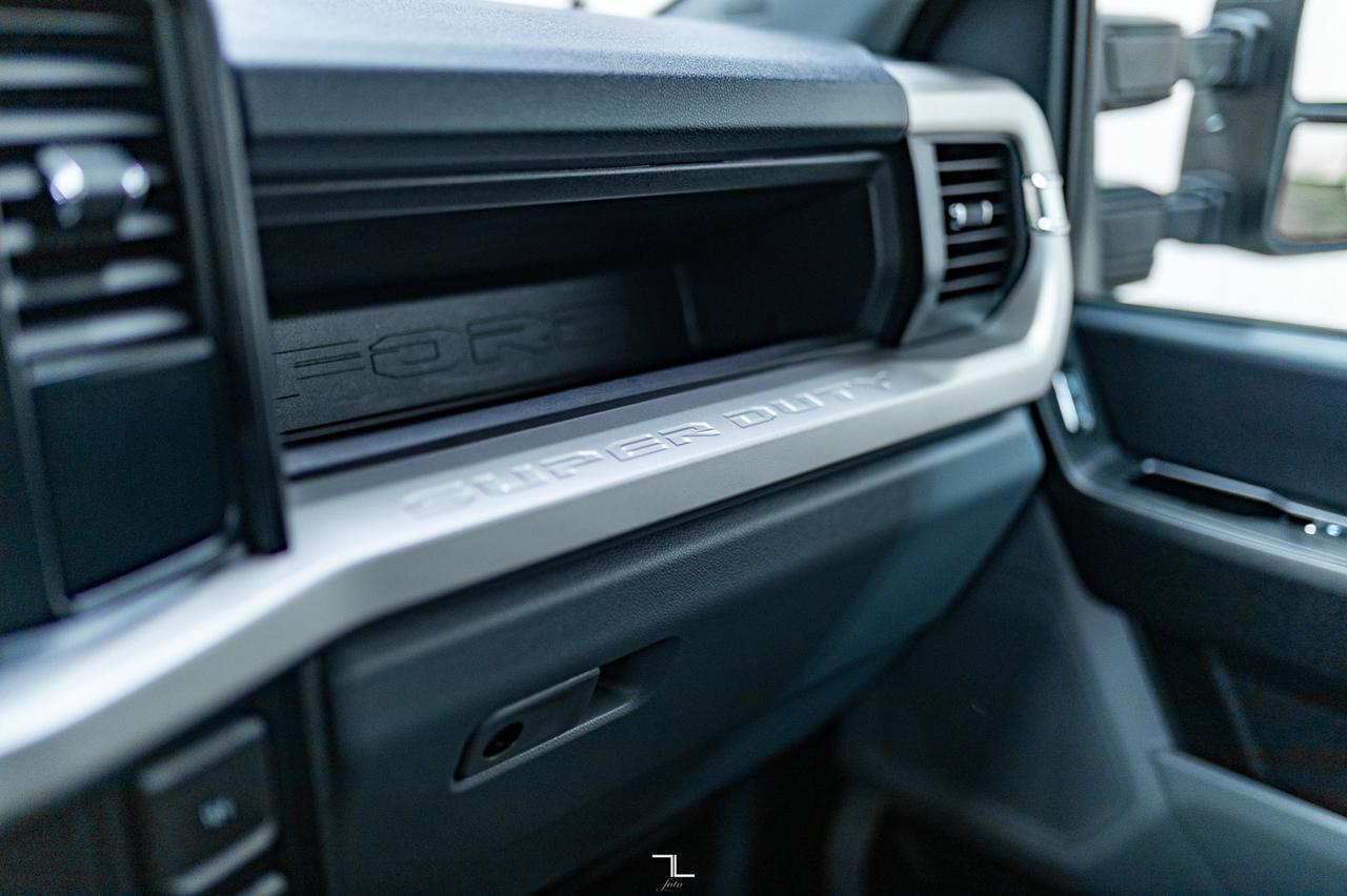 2023 Ford F-350 4x4 Crew Cab XL FX4 Longbox BCam Red Deer AB