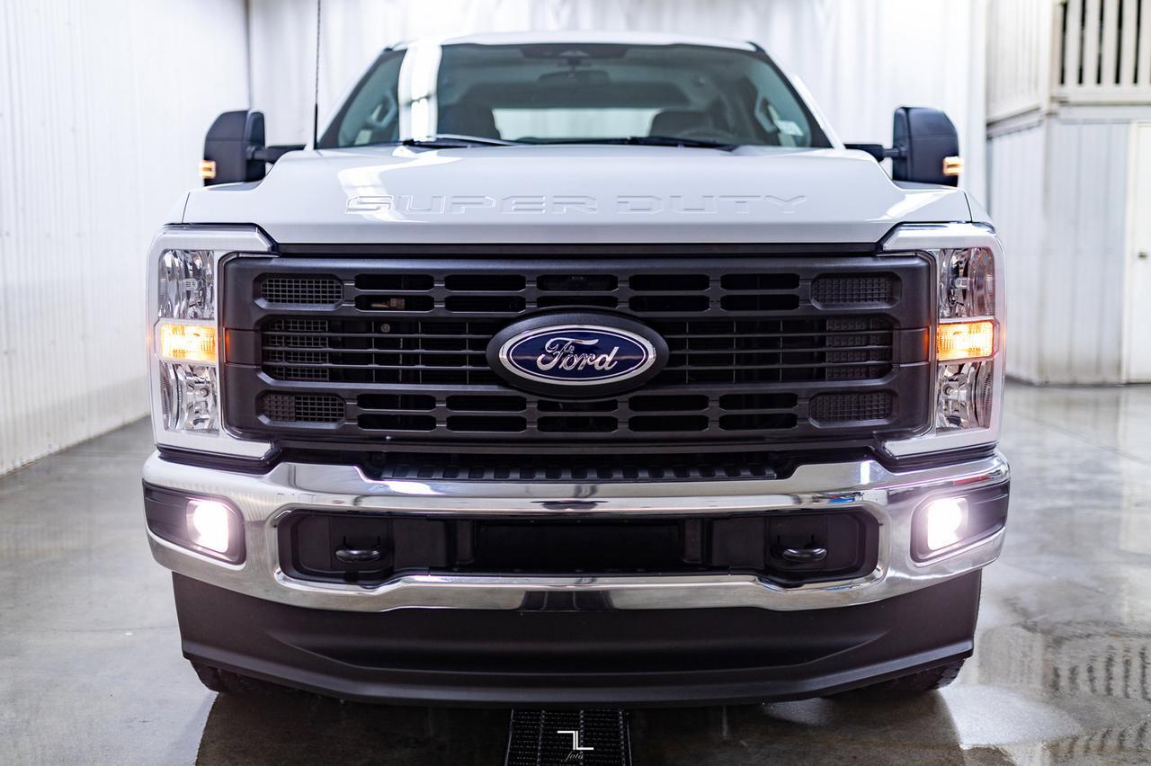 2023 Ford F-350 4x4 Crew Cab XL FX4 Longbox BCam Red Deer AB