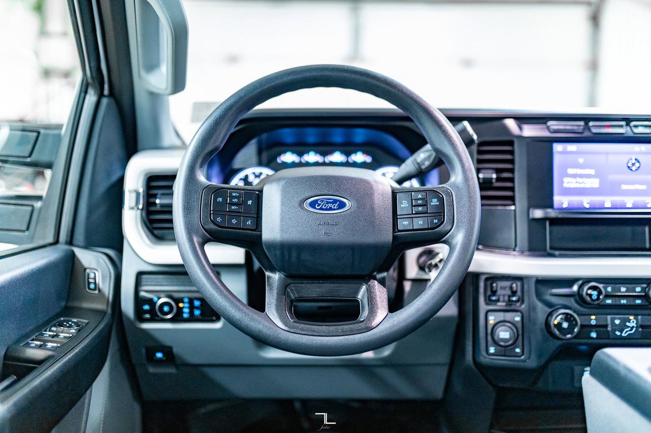 2023 Ford F-350 4x4 Crew Cab XL FX4 Longbox BCam Red Deer AB