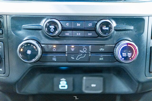 2023 Ford F-350 4x4 Crew Cab XL Longbox BCam Red Deer AB