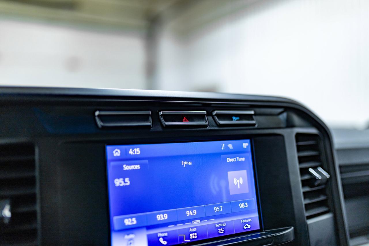 2023 Ford F-350 4x4 Crew Cab XL Longbox BCam Red Deer AB