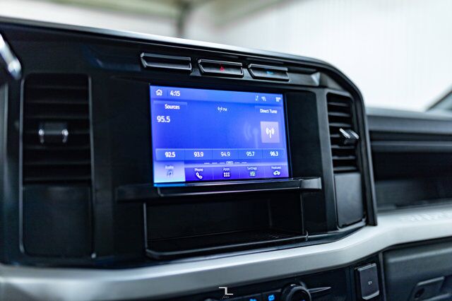 2023 Ford F-350 4x4 Crew Cab XL Longbox BCam Red Deer AB