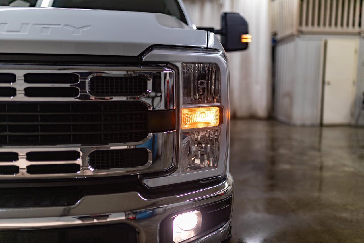 2023 Ford F-350 4x4 Crew Cab XLT Deck BCam Red Deer AB