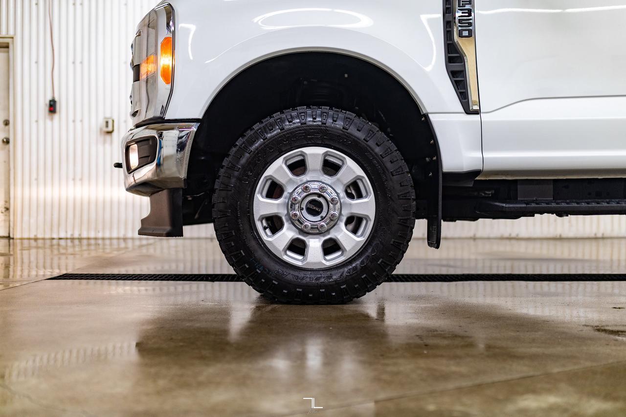 2023 Ford F-350 4x4 Crew Cab XLT Deck BCam Red Deer AB