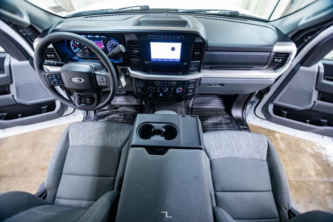 2023 Ford F-350 4x4 Crew Cab XLT Deck BCam Red Deer AB