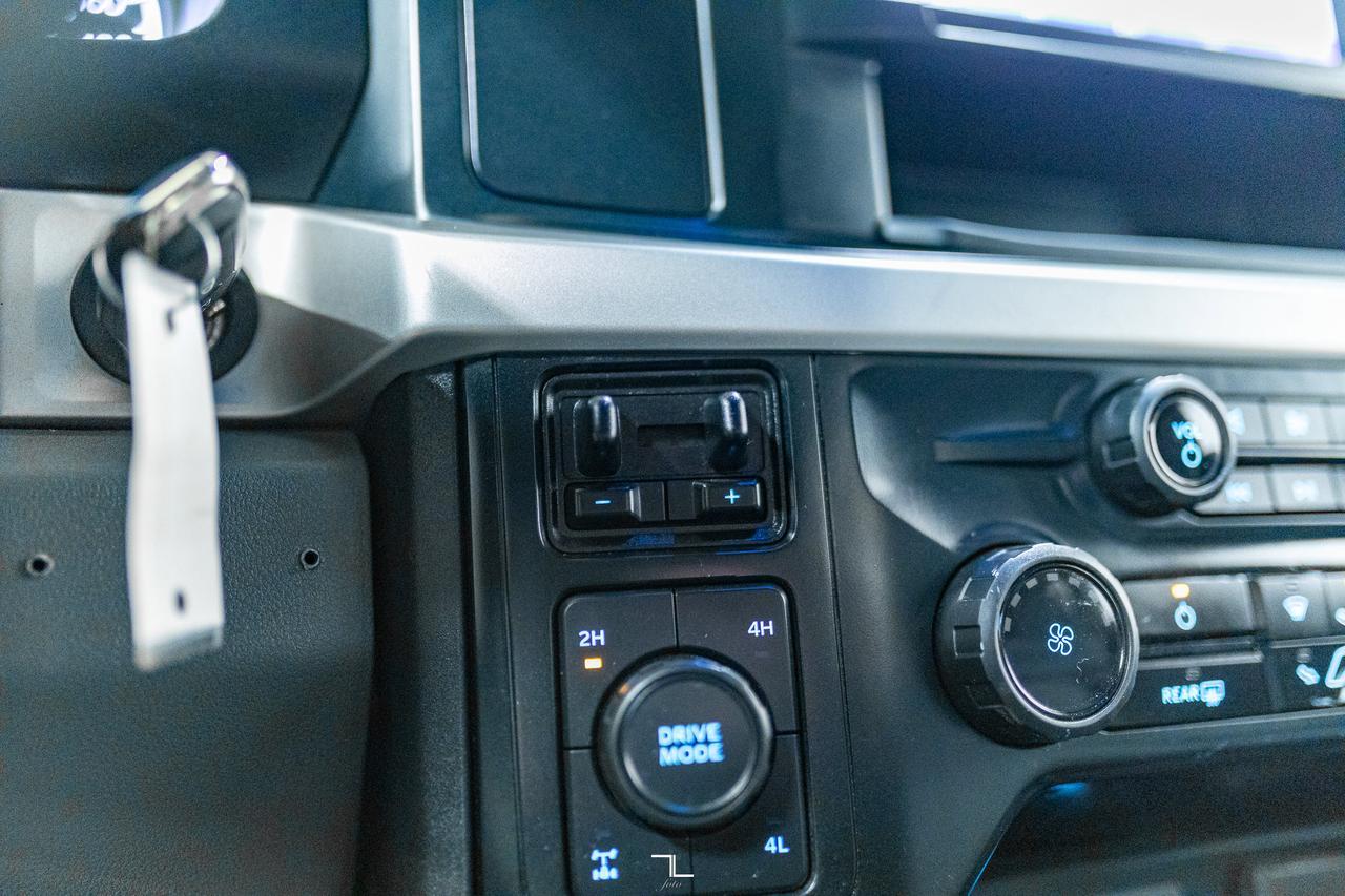 2023 Ford F-350 4x4 Crew Cab XLT Deck BCam Red Deer AB