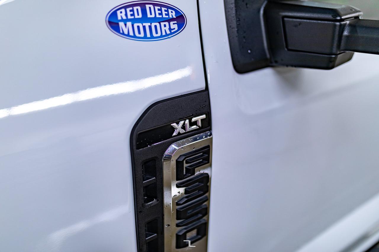 2023 Ford F-350 4x4 Crew Cab XLT Deck BCam Red Deer AB