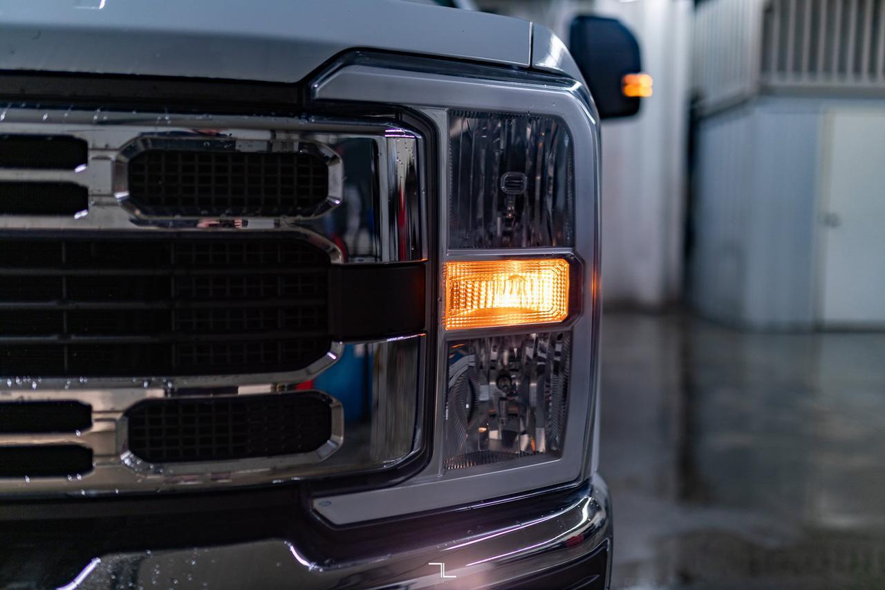 2023 Ford F-350 4x4 Crew Cab XLT Deck BCam Red Deer AB