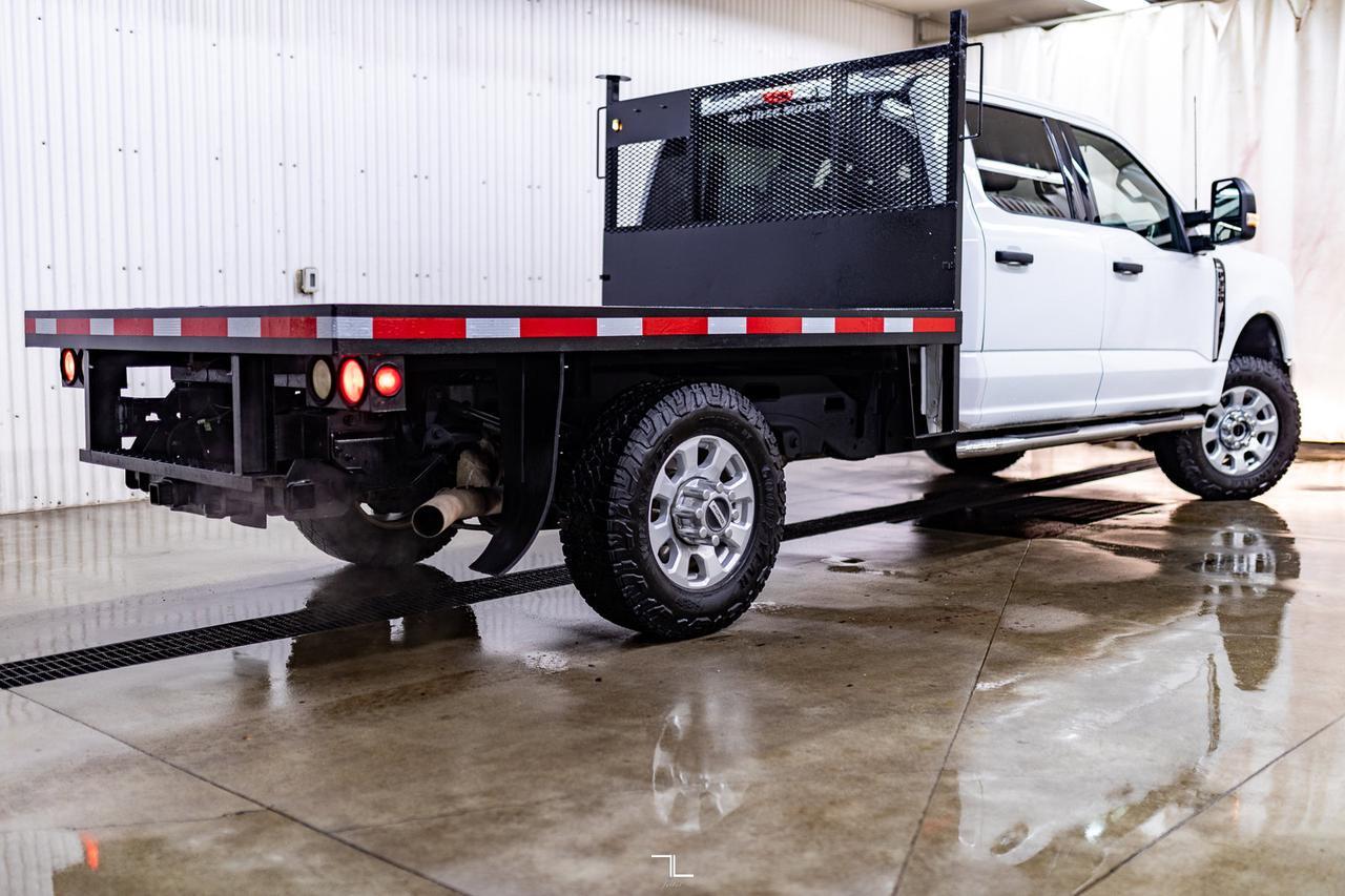 2023 Ford F-350 4x4 Crew Cab XLT Deck BCam Red Deer AB