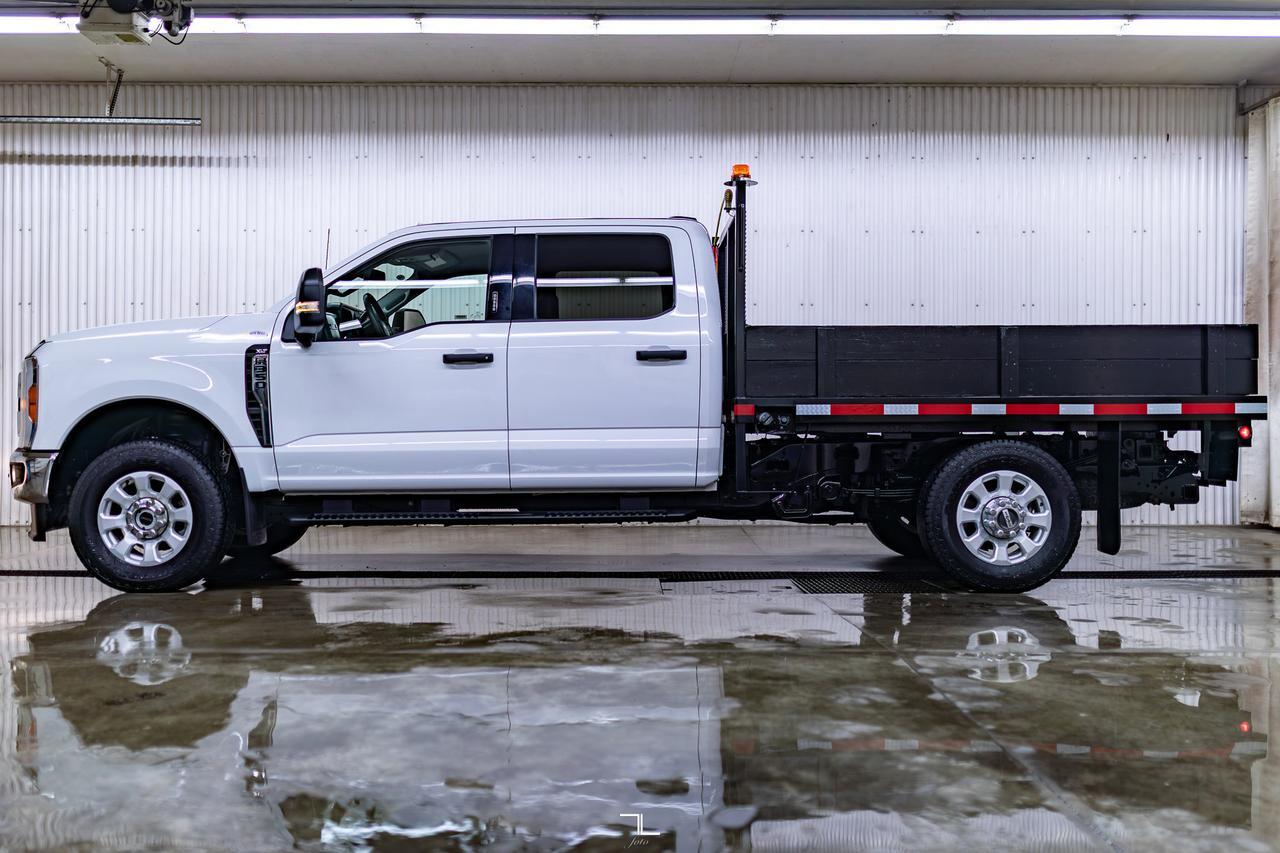 2023 Ford F-350 4x4 Crew Cab XLT Deck PSeat BCam Red Deer AB