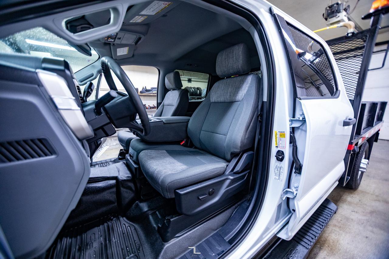 2023 Ford F-350 4x4 Crew Cab XLT Deck PSeat BCam Red Deer AB