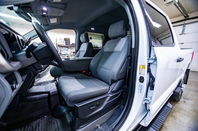 2023 Ford F-350 4x4 Crew Cab XLT FX4 BCam Red Deer AB