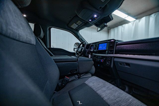 2023 Ford F-350 4x4 Crew Cab XLT FX4 BCam Red Deer AB