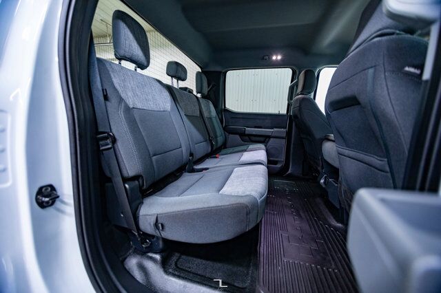 2023 Ford F-350 4x4 Crew Cab XLT FX4 BCam Red Deer AB