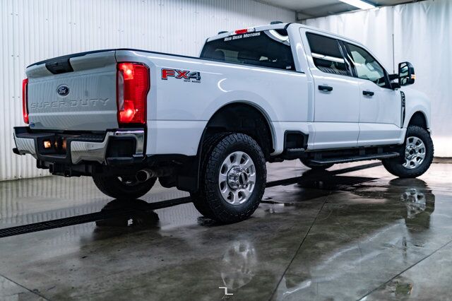 2023 Ford F-350 4x4 Crew Cab XLT FX4 BCam Red Deer AB