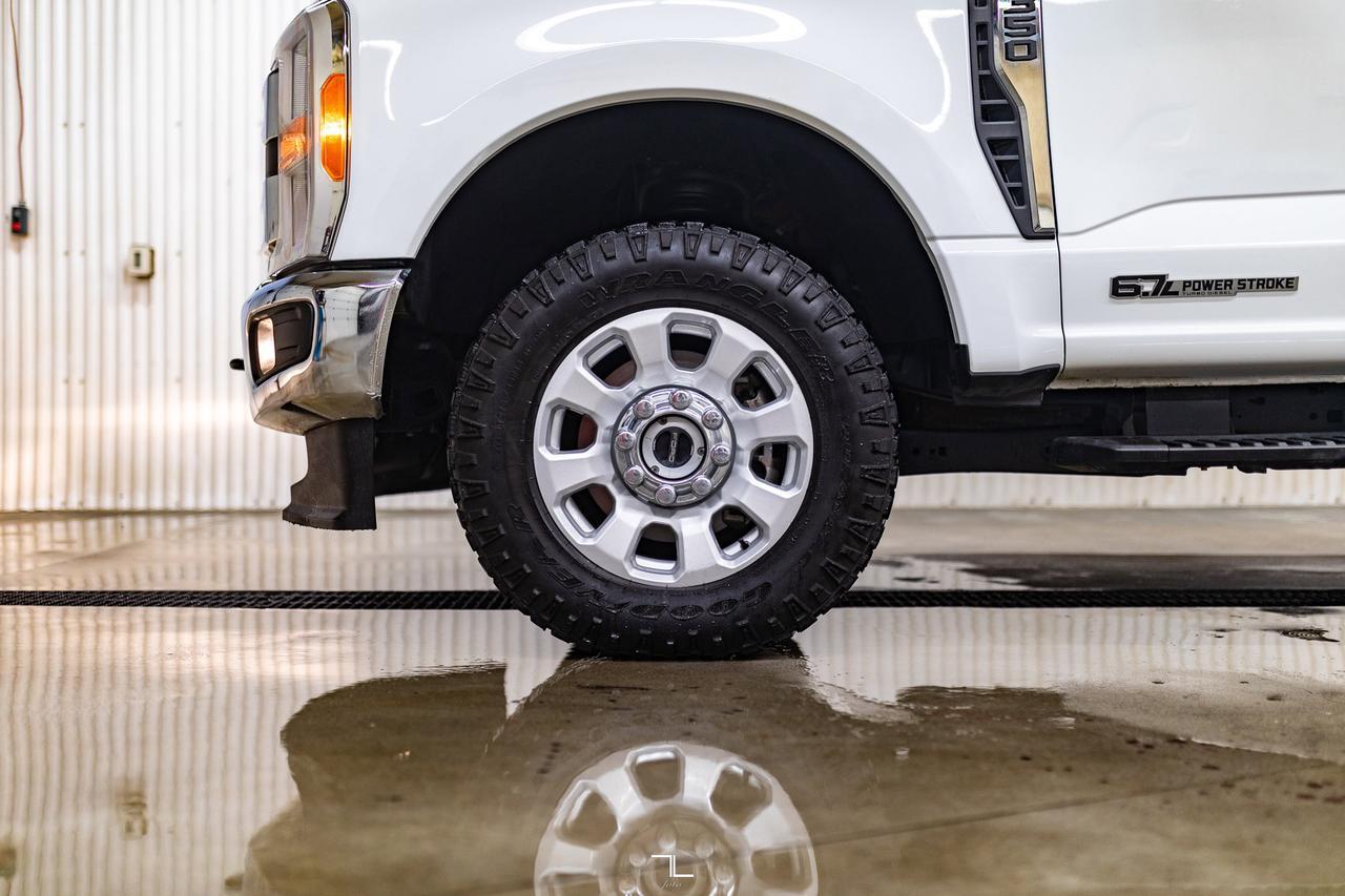 2023 Ford F-350 4x4 Crew Cab XLT FX4 Diesel PSeat BCam Red Deer AB