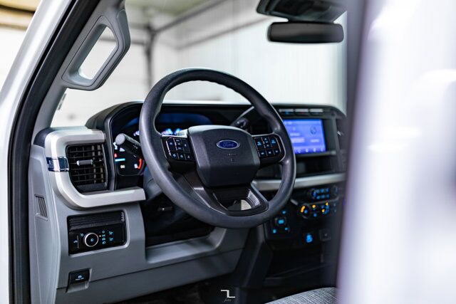 2023 Ford F-350 4x4 Crew Cab XLT FX4 Diesel PSeat BCam Red Deer AB