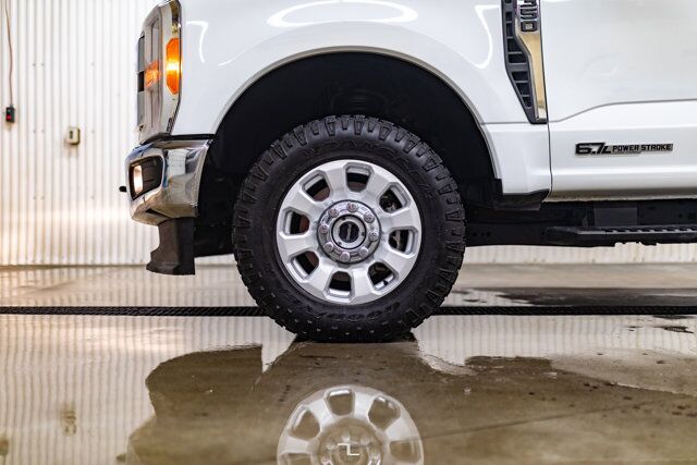 2023 Ford F-350 4x4 Crew Cab XLT FX4 Diesel PSeat BCam Red Deer AB