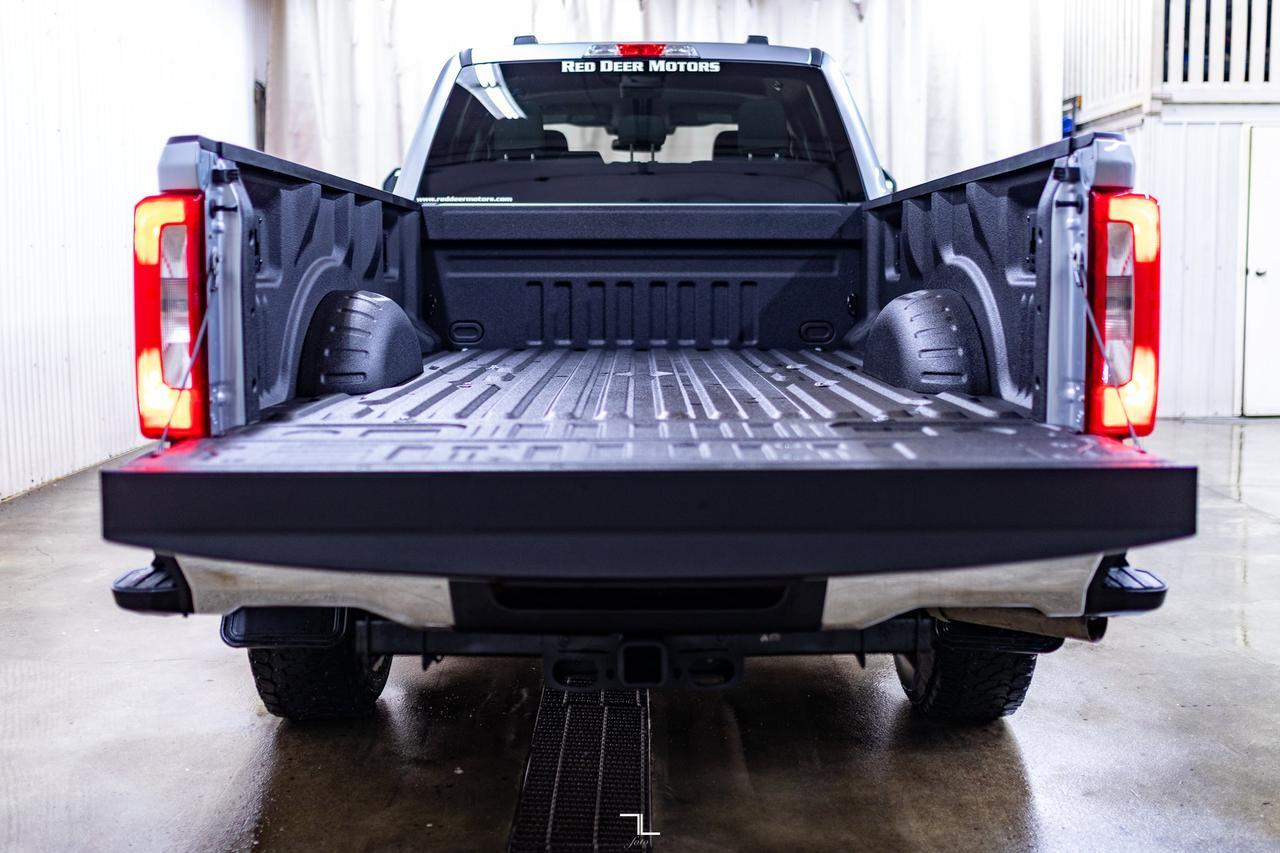 2023 Ford F-350 4x4 Crew Cab XLT FX4 Longbox PSeat BCam Red Deer AB