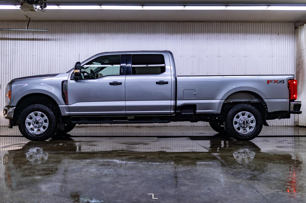 2023 Ford F-350 4x4 Crew Cab XLT FX4 Longbox PSeat BCam Red Deer AB