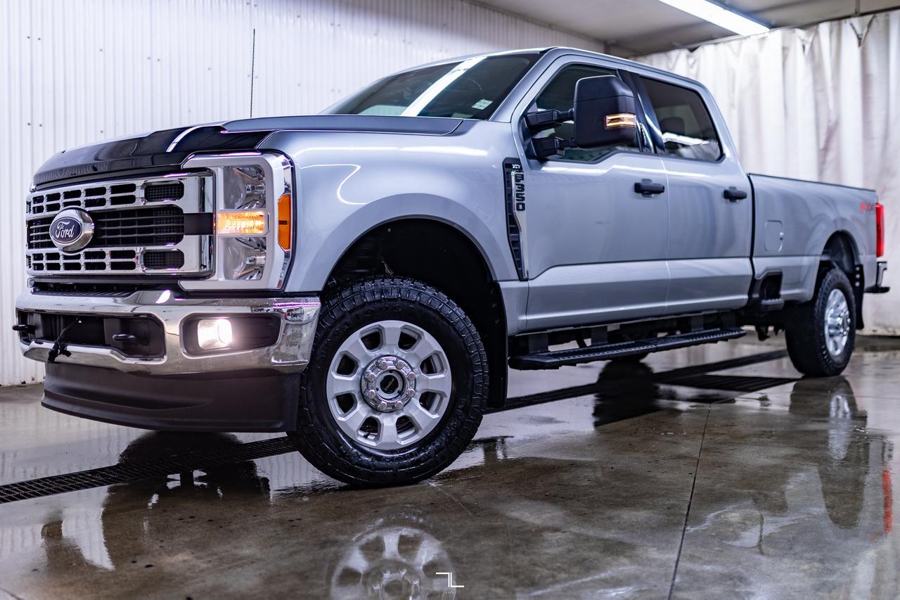 2023 Ford F-350 4x4 Crew Cab XLT FX4 Longbox PSeat BCam Red Deer AB