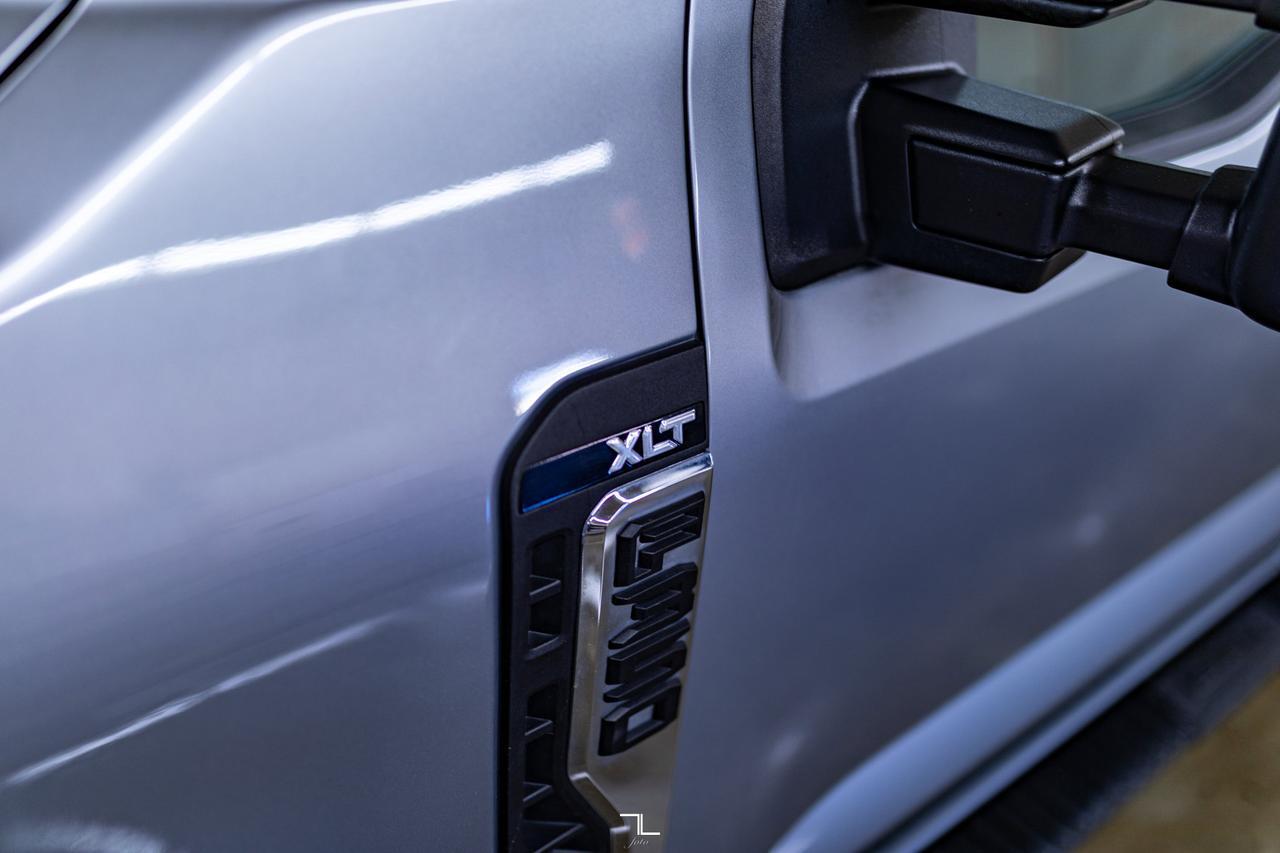 2023 Ford F-350 4x4 Crew Cab XLT FX4 Longbox PSeat BCam Red Deer AB