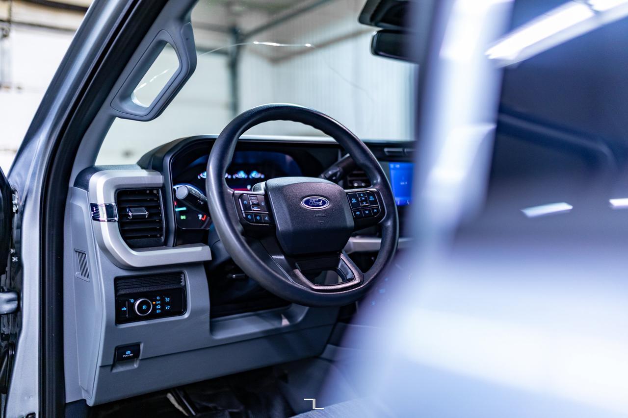 2023 Ford F-350 4x4 Crew Cab XLT FX4 Longbox PSeat BCam Red Deer AB