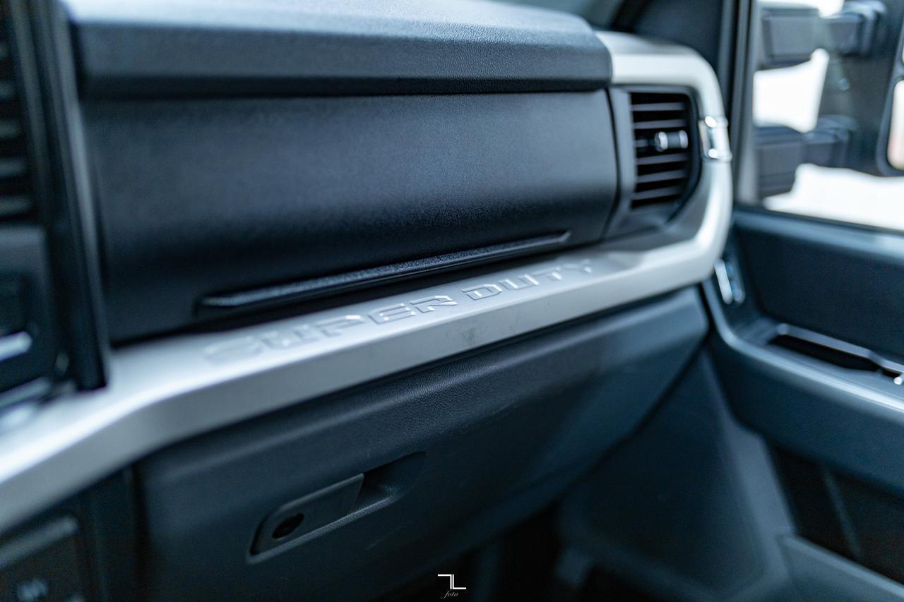 2023 Ford F-350 4x4 Crew Cab XLT FX4 Longbox PSeat BCam Red Deer AB