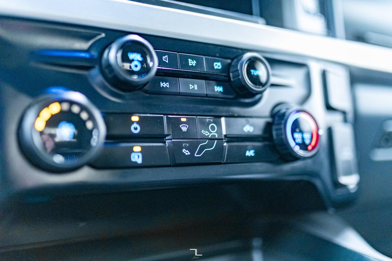 2023 Ford F-350 4x4 Crew Cab XLT FX4 Longbox PSeat BCam Red Deer AB